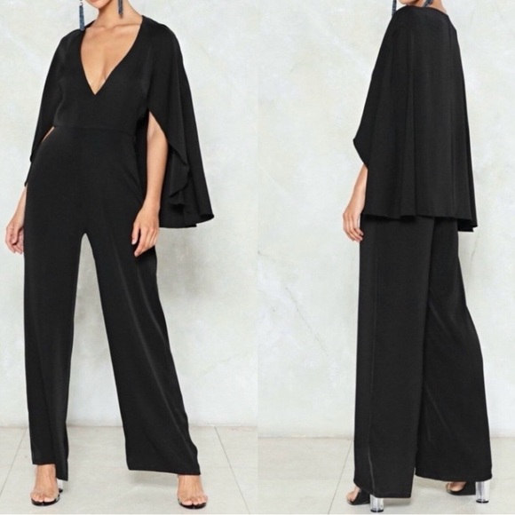 NWT New Nasty Gal Women's Black Deep V Neck Cape Straight Leg Jumpsuit Size 4 - Picture 1 of 16
